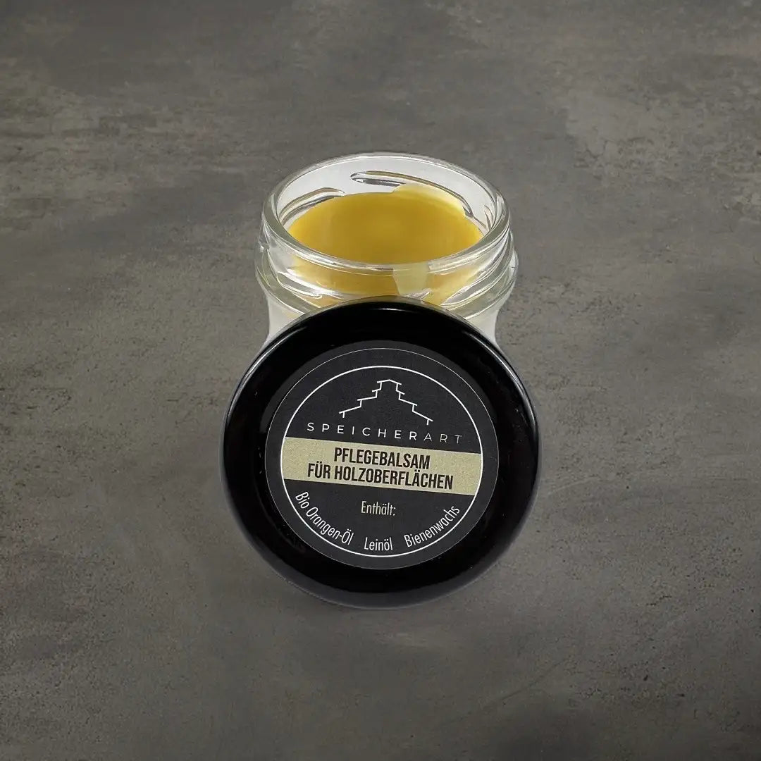 Pflege in Perfektion: Die Holz Politur Ameno pflegt und betont die natürliche Schönheit deiner Möbel.