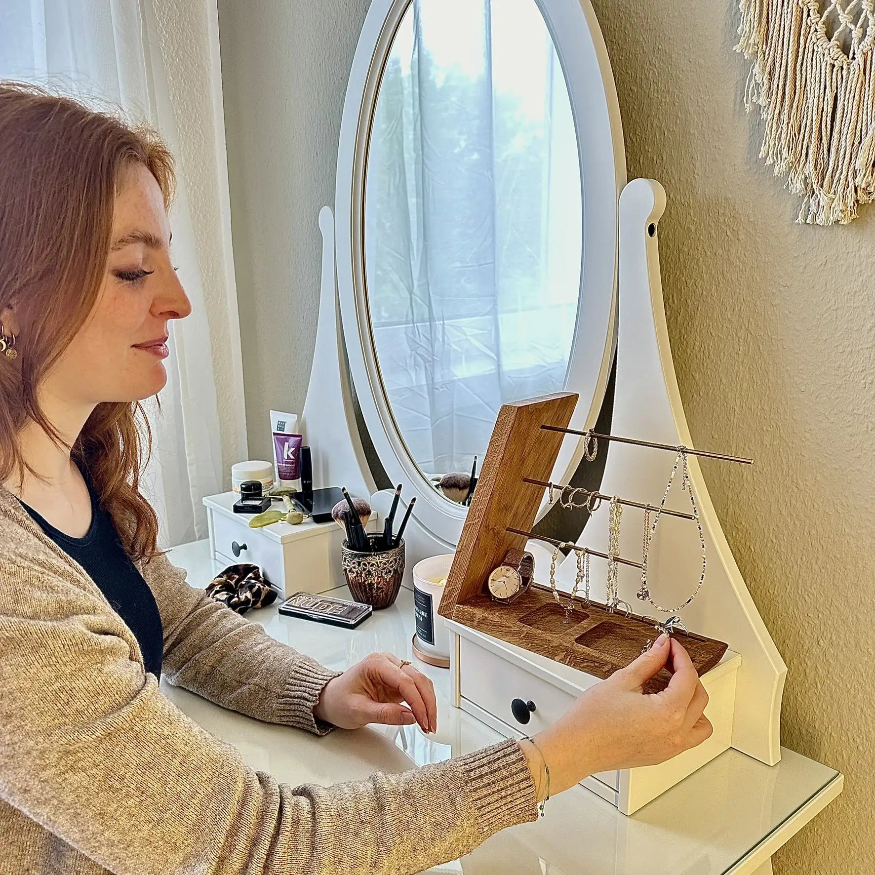 Schmuckständer aus edlem Massivholz