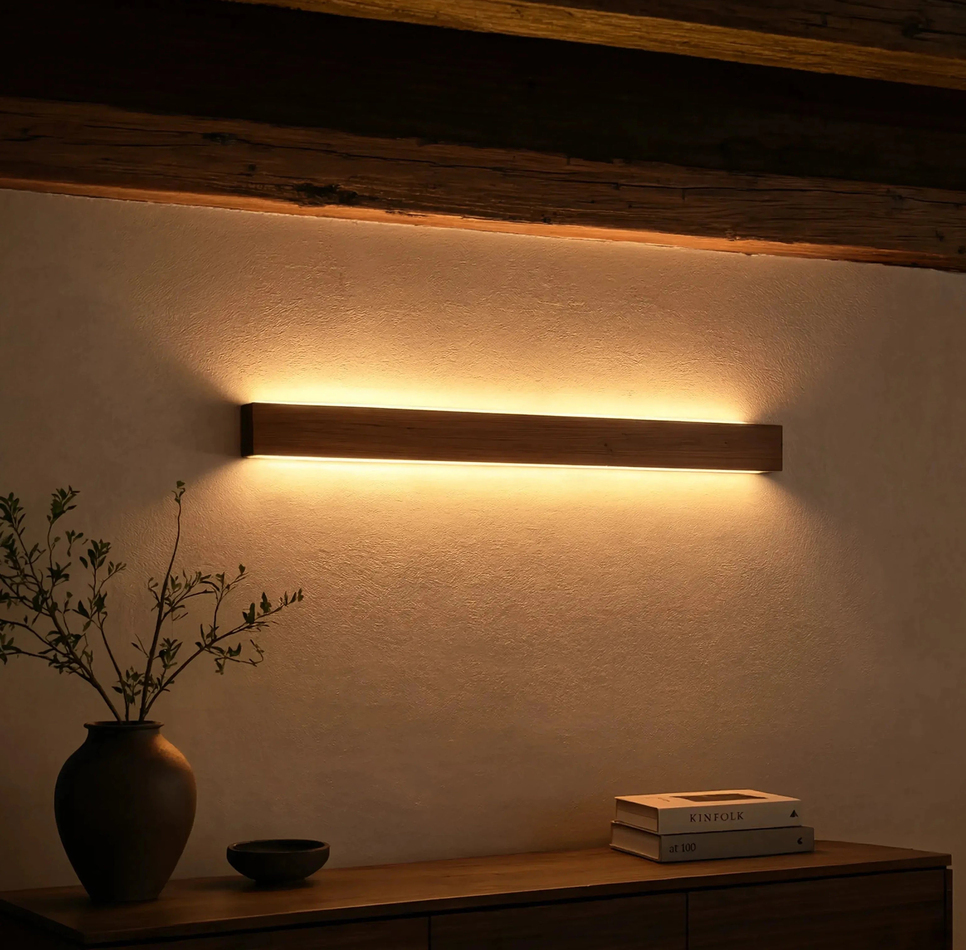 Holz-Wandleuchte – Handgefertigte LED Wandlampe mit indirektem Up- & Downlight