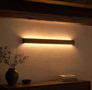 Holz-Wandleuchte – Handgefertigte LED Wandlampe mit indirektem Up- & Downlight