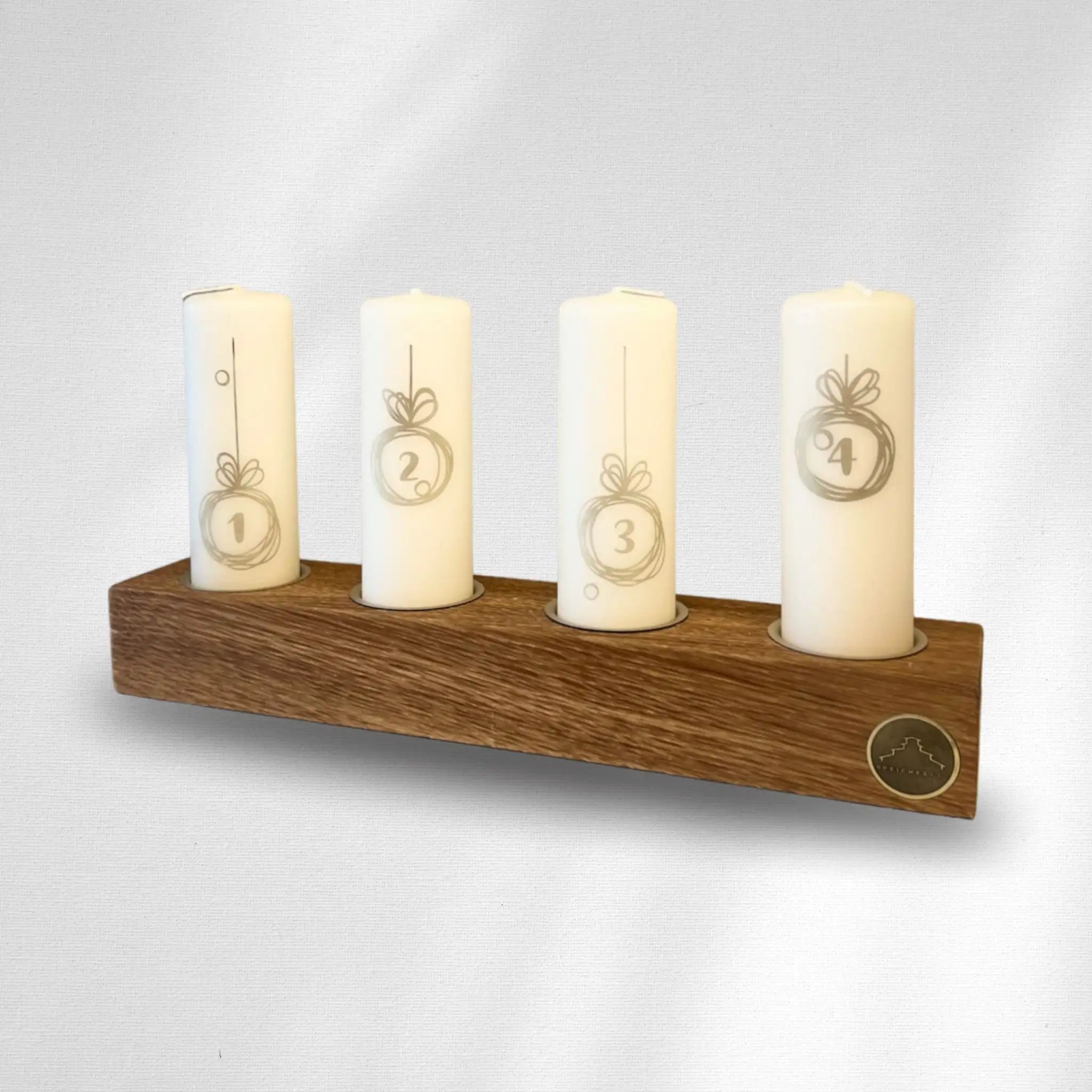 Holz-Kerzenständer: Zeitlose Eleganz für dein Zuhause. Meisterhaft gefertigt, hochwertiges Holz, perfekte Harmonie.