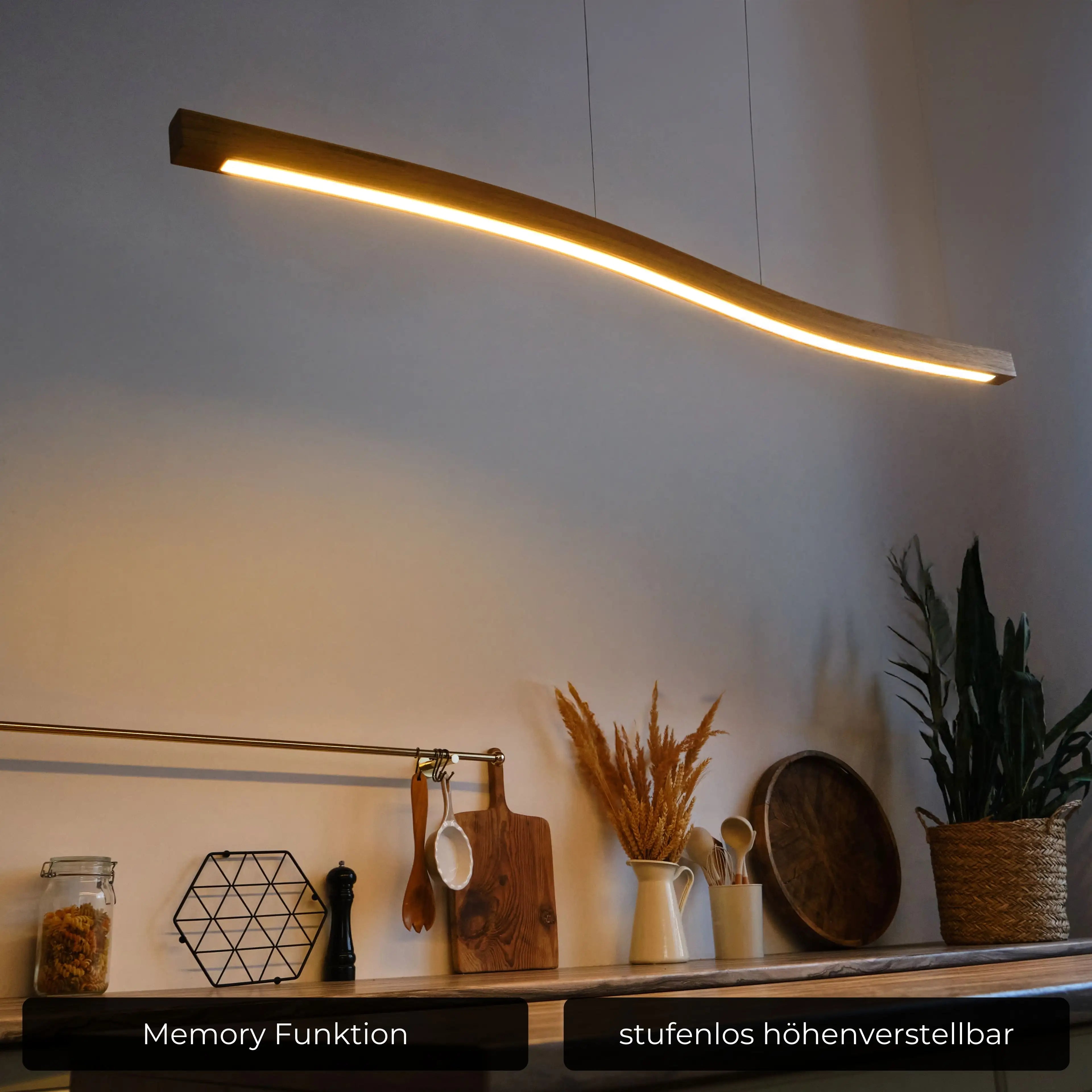 Design-Pendelleuchte aus Echtholz für Loft & moderne Wohnräume – smart, dimmbar & elegant.
